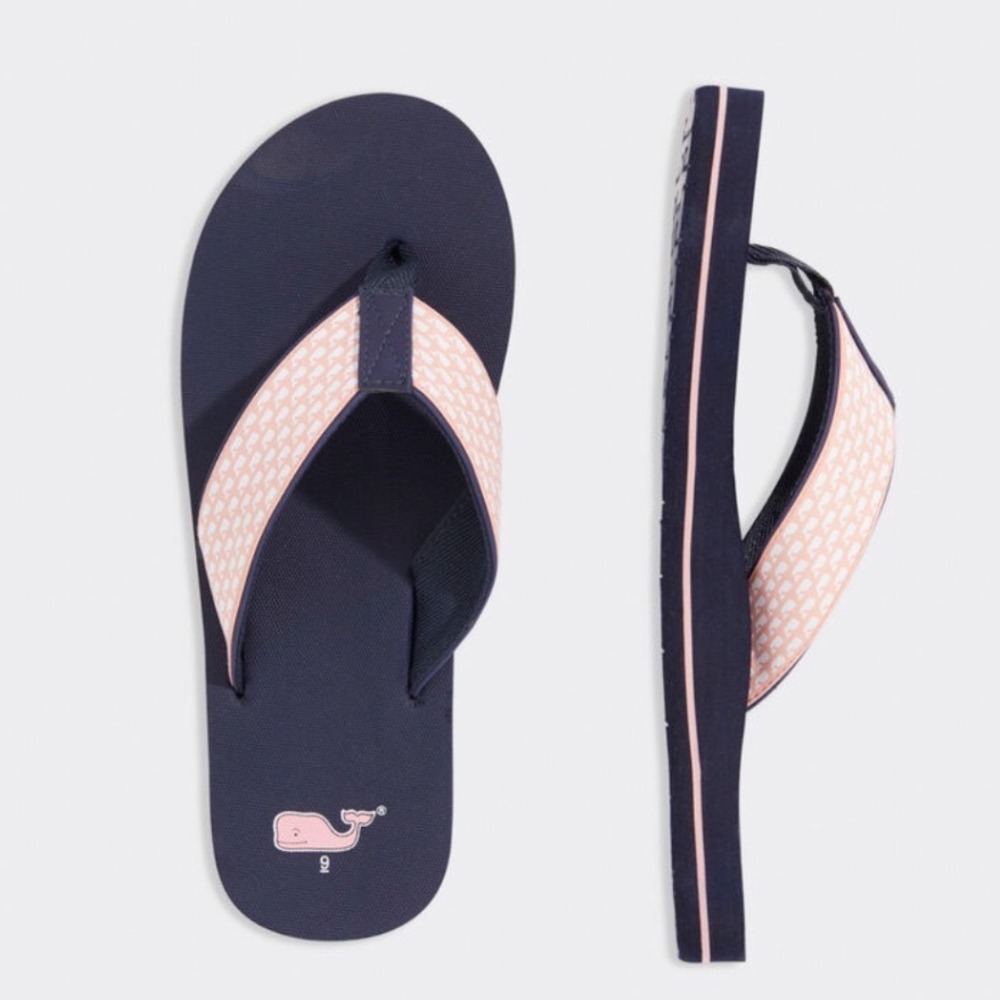 VINEYARD VINES Women's Navy & Pink Blossom Micro Whale Classic Flip Flips | NWOT